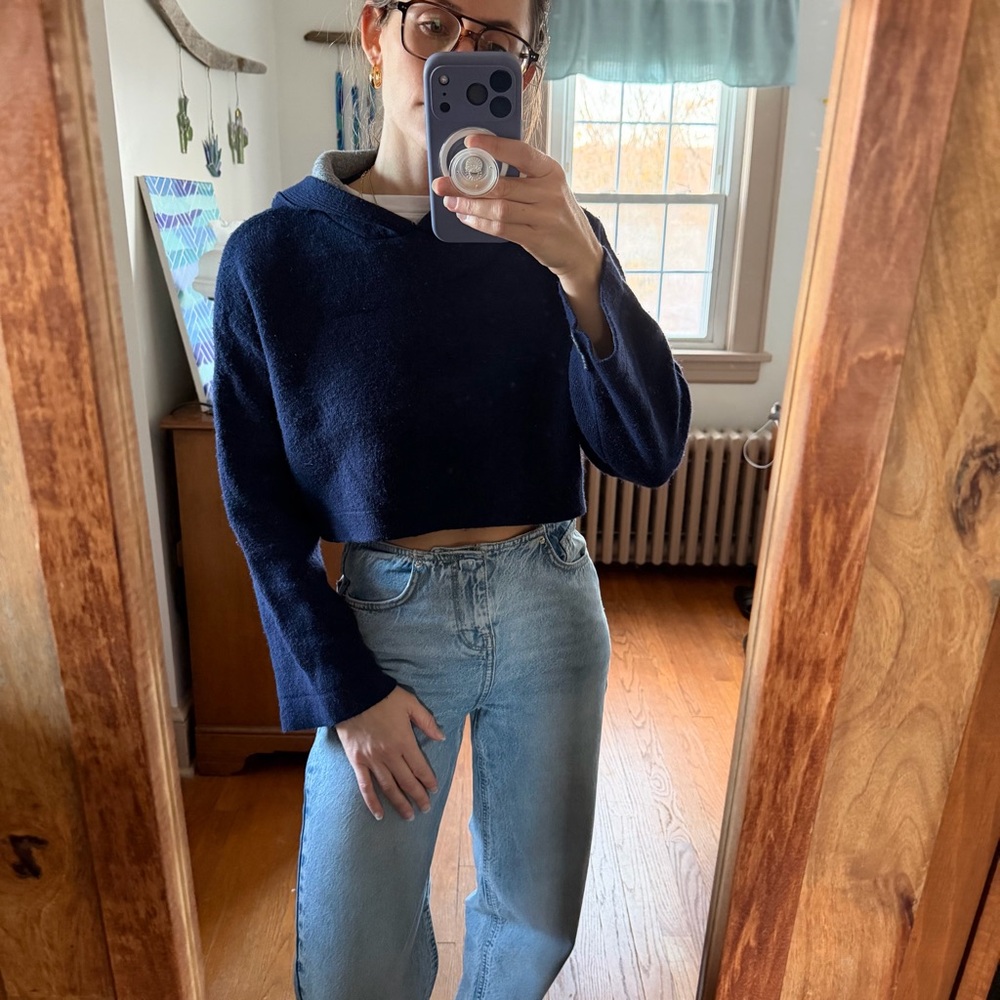 UO Blue Cropped Sweatshirt